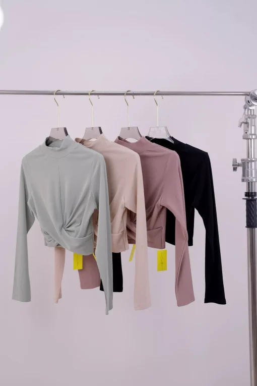 TAYLOR CROPTOP 402