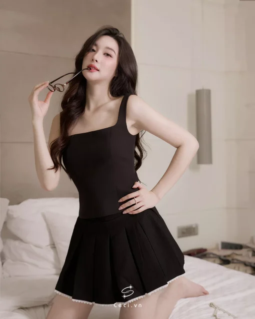 HALLY TOP 674 - ĐEN