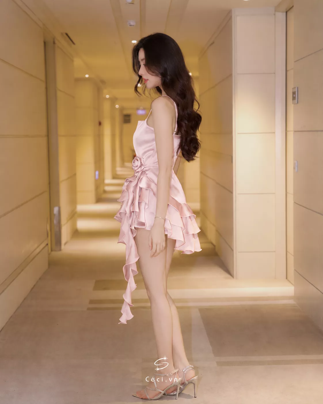 Alternative view of CAMILLE DRESS 688 – HỒNG