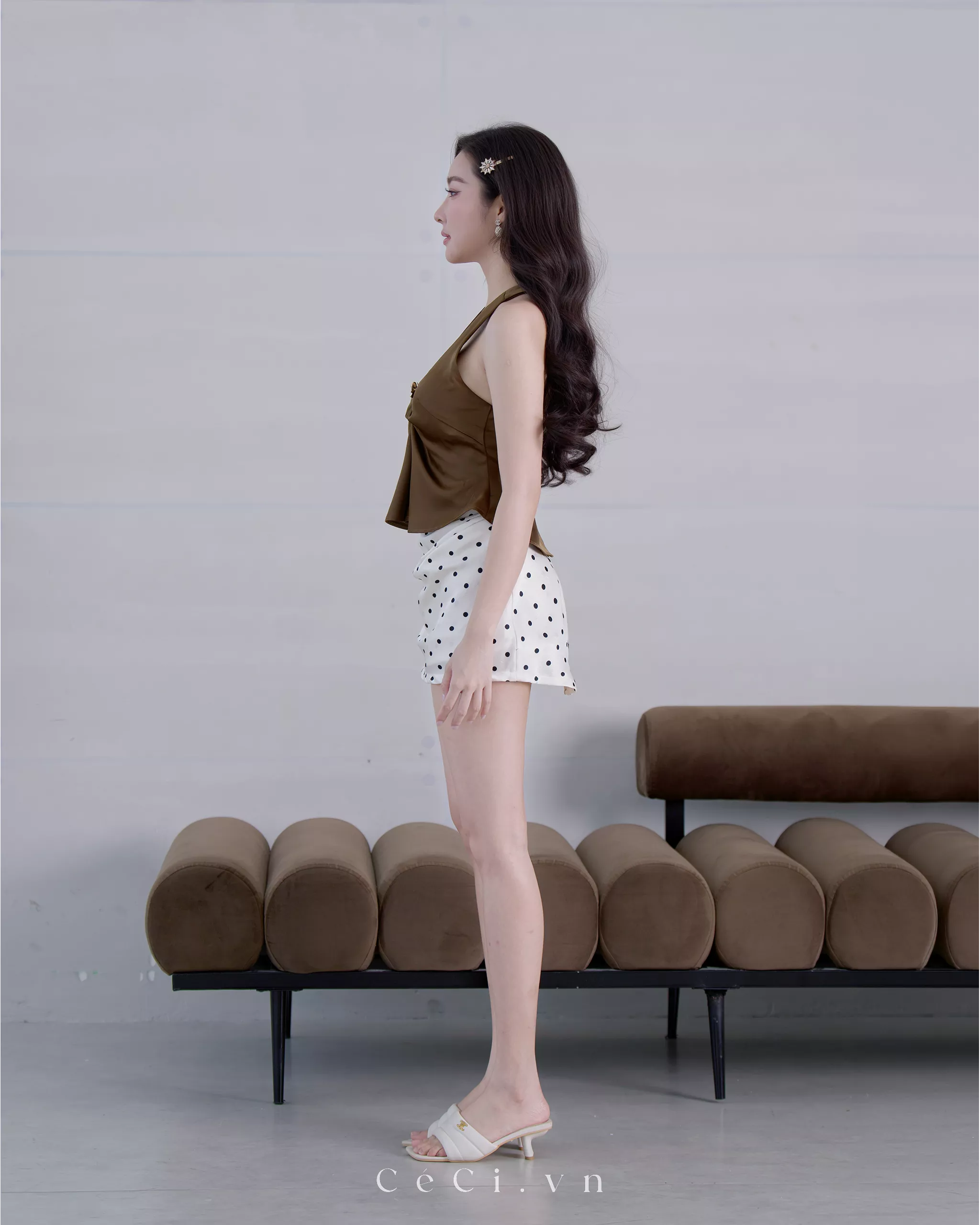 Alternative view of LIRA TOP 733 - MOCHA ALLURE