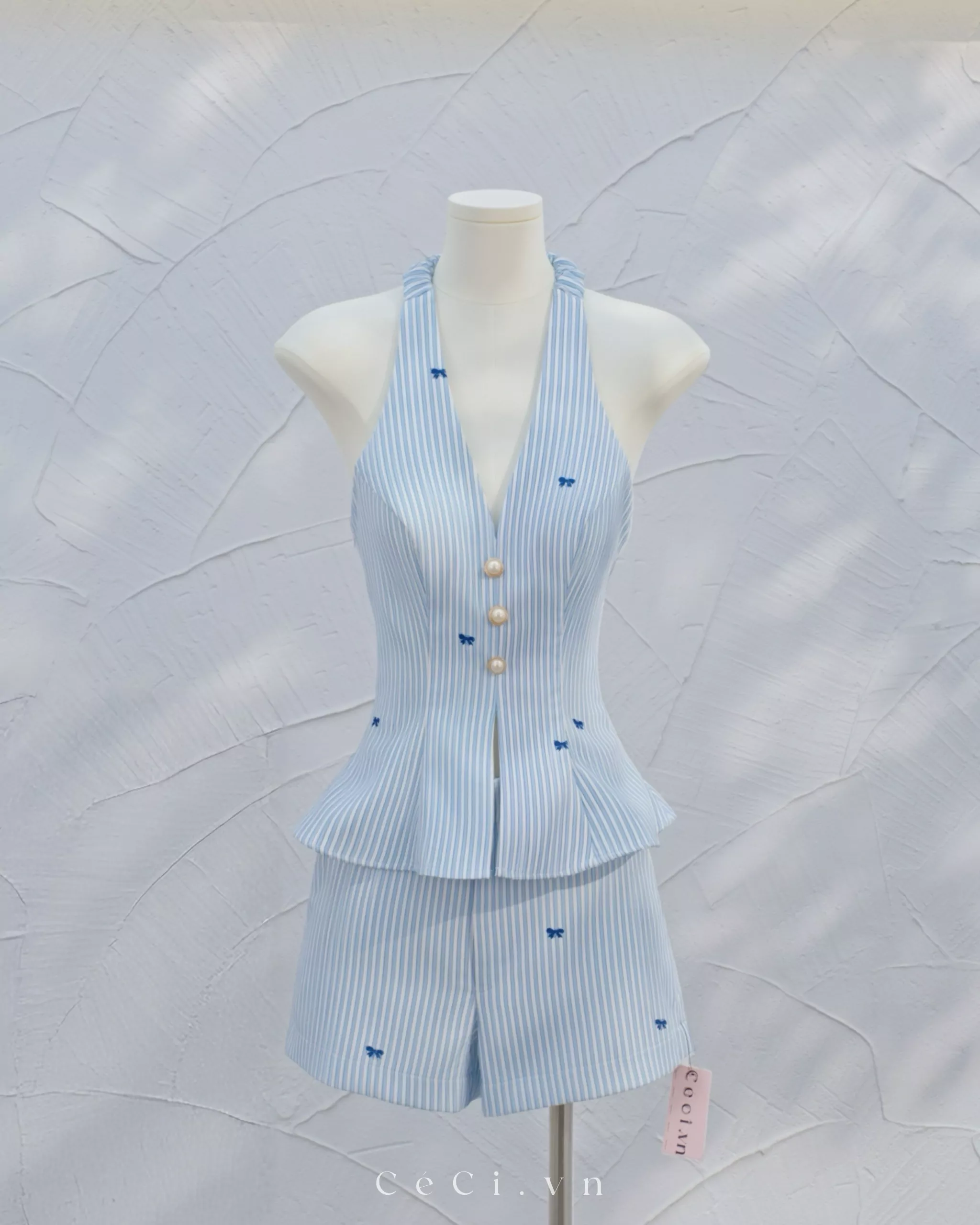 Alternative view of AMORA SHORT 749 - BOW BLUEBELL